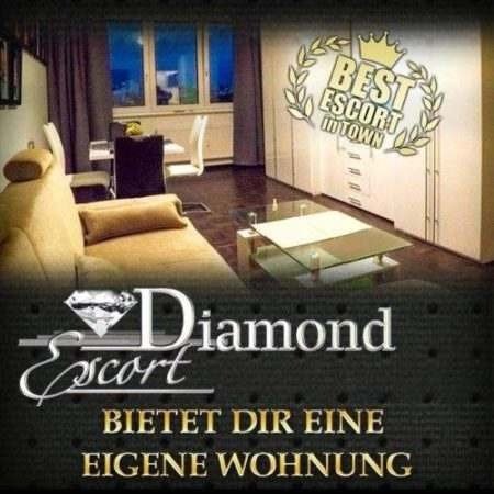 Echte und aktuelle Bilder unserer High Class Escorts Frankfurt