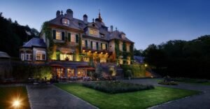 Die besten Hotels in Frankfurt für die Liebe: wo man Zeit mit einem Callgirl mit Romantik verbringen kann